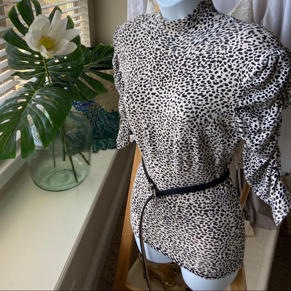 Selé animal print sweater!